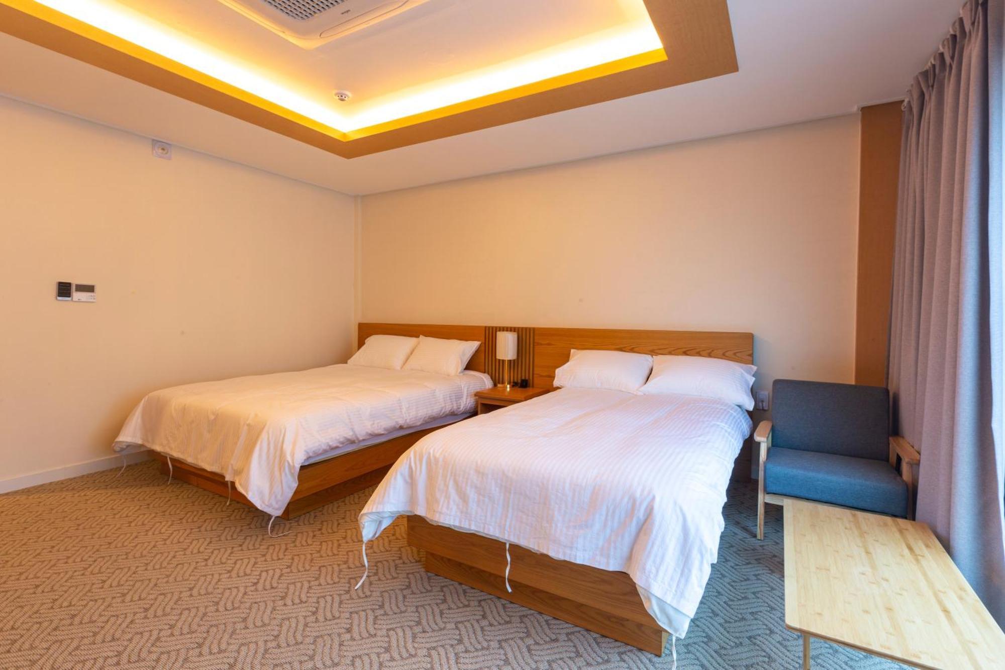 Yeongcheon Auno Feliz Hotel Phòng bức ảnh